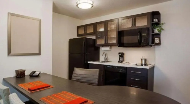 Номер Standard c 1 комнатой Candlewood Suites Wichita Airport by IHG