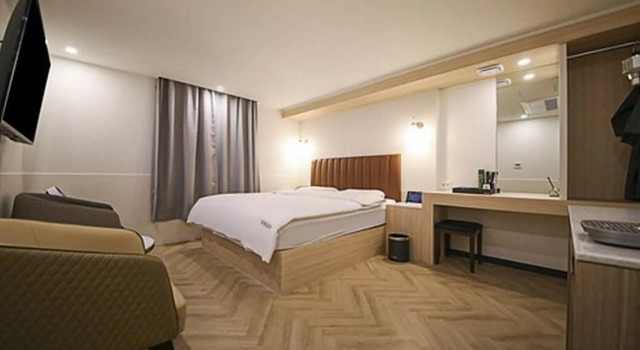 25 Hotel
