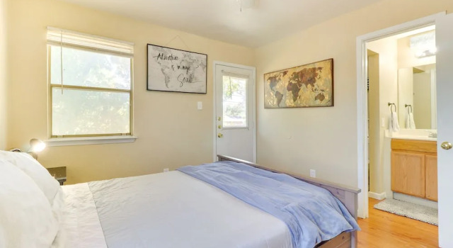 Апартаменты Austin Condo w/ Pool Access: 5 Mi to Downtown!