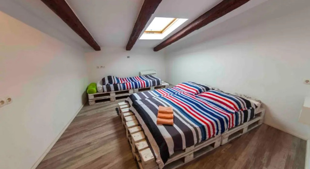Трёхместный номер Economy Hostel Mare
