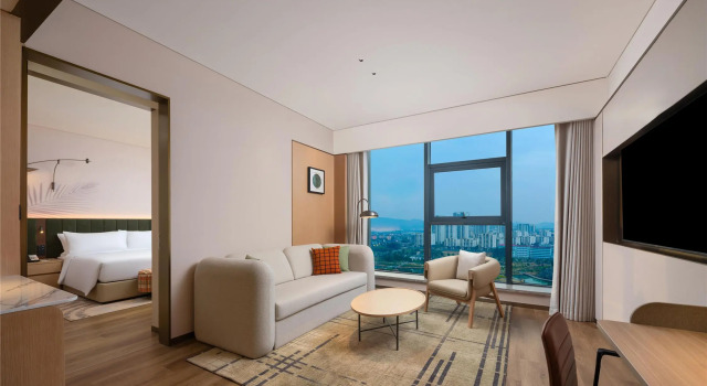 Люкс Deluxe Hilton Garden Inn Ningguo Chengxi Lake