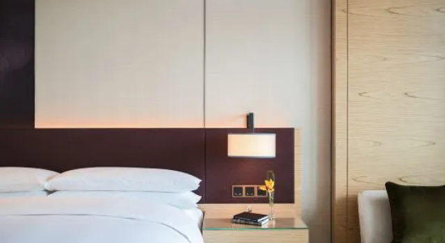 Номер Standard Renaissance Haikou Hotel