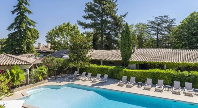 Номер Privilege Hôtel La Magnaneraie