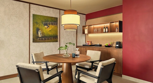 Полулюкс с балконом Angsana Quan Lan, Ha Long Bay