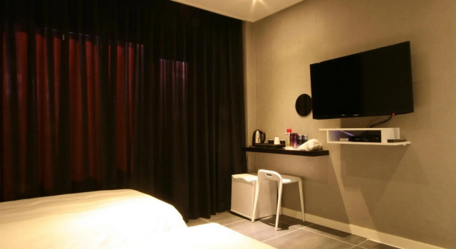 Двухместный номер Deluxe Hotel At noon
