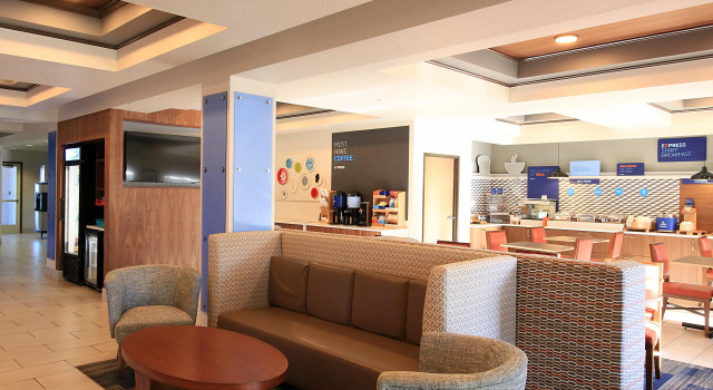 Holiday Inn Express Hotel & Suites Ashland, an IHG Hotel, Buchen Sie Hotel Ashland Rogue Valley