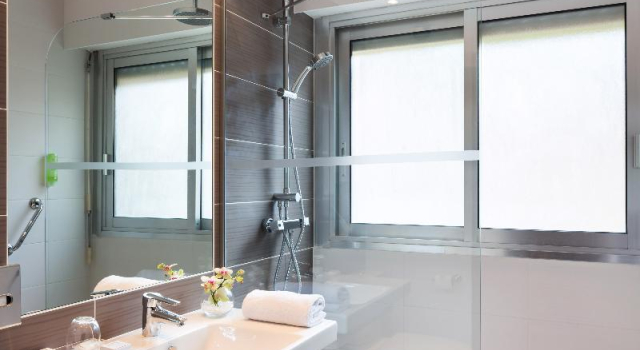 Двухместный номер Standard с балконом Best Western Hotel Mediterranee Menton