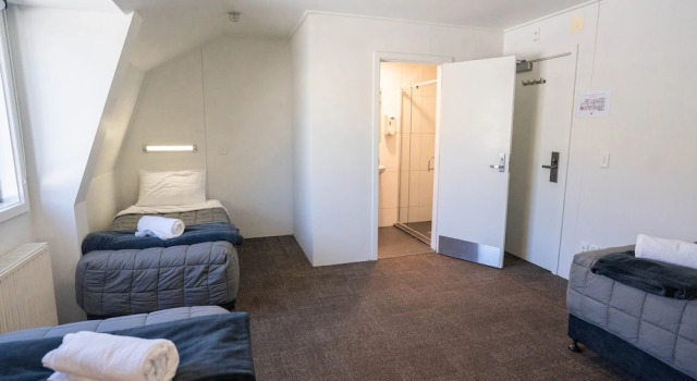 Трёхместный номер Standard The Brownston Hostel