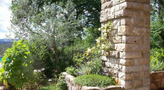 Villa Chiara, Buchen Sie Villa Hotels in Valdarno mit Pool, Schwimmbad