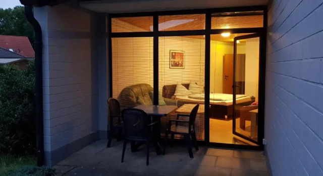 Трёхместный номер Standard Pension Strohm im Lieth Café
