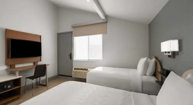 Люкс Standard Super 8 by Wyndham Fort Bragg