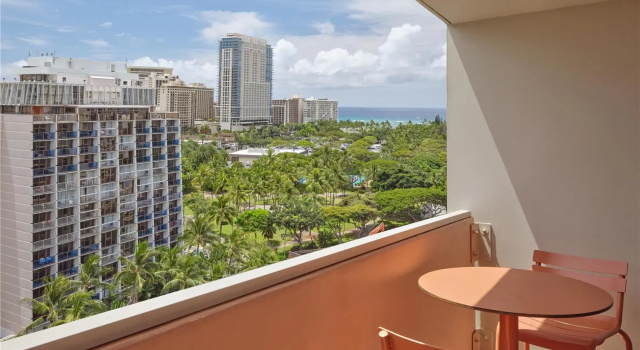 Номер Standard с видом на море The Ambassador Hotel of Waikiki, Tapestry Collection by Hilton