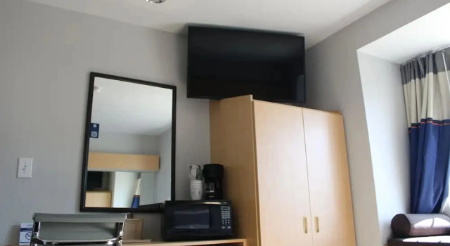 Двухместный номер Standard с красивым видом из окна Microtel Inn & Suites by Wyndham Albertville
