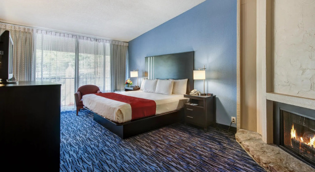 Номер Standard Glenstone Lodge