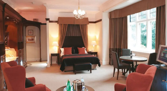 Двухместный люкс Superior Macdonald Frimley Hall Hotel & Spa