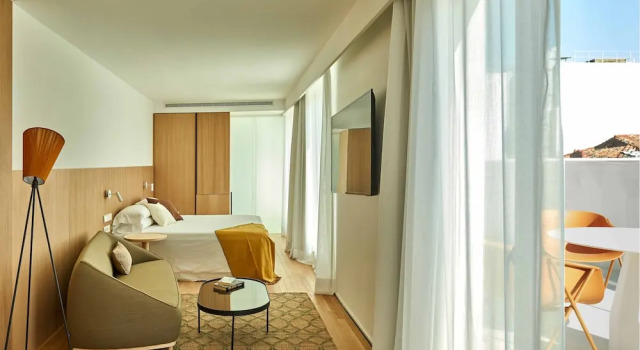 Студия 60 Balconies Iconic