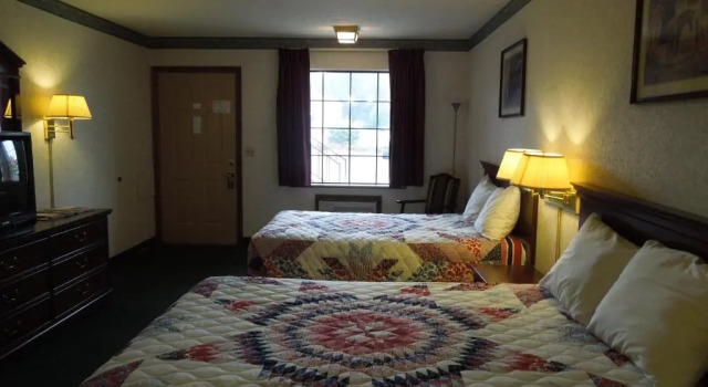 Двухместный номер Standard Americas Inn
