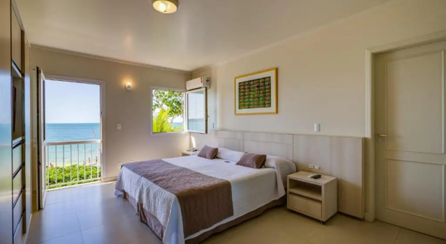 Апартаменты с видом на море Hotel Vila do Farol