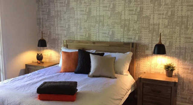 East Street Daylesford, Book Hotel Daylesford 