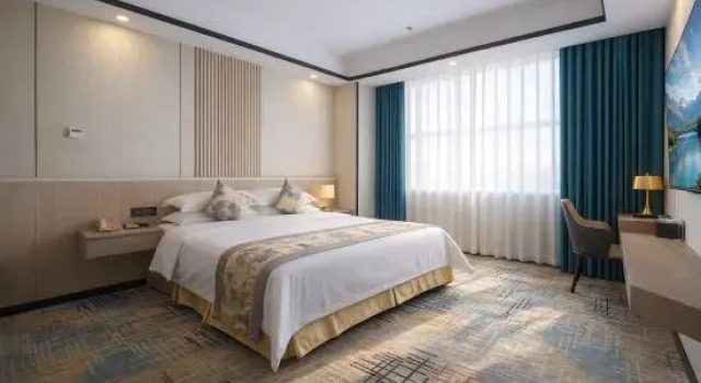 Люкс Luxury Shenzhen Bolang Hotel (Xintangwei Metro Station)