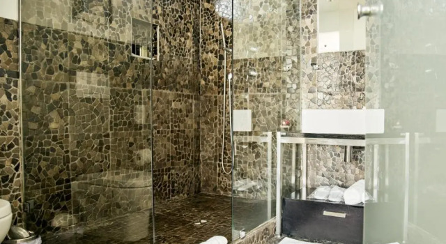 Двухместный номер Deluxe с балконом DysArt Boutique Hotel