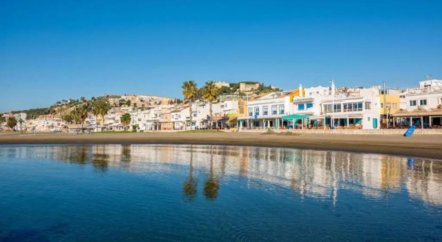 Апартаменты House by the sea