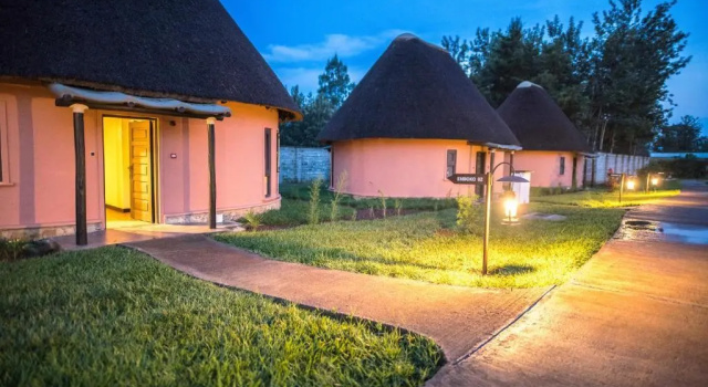 Hunters Paradise Cottages, Rezervasyon Otel Bungoma otoparklı oteller, Otopark