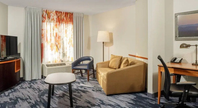 Люкс Fairfield Inn & Suites by Marriott Paducah