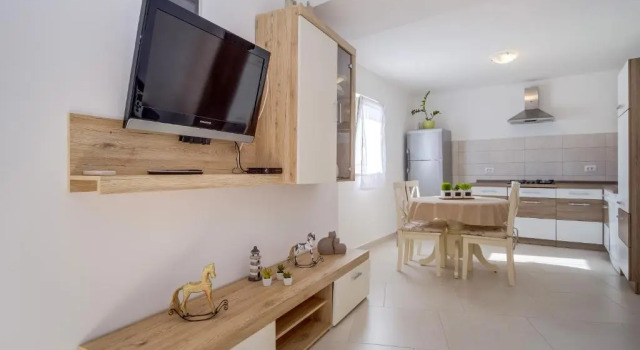 Apartment Angela, Prenota Appartamento Hotel a Isole Quarnerine con parcheggio, Parcheggio