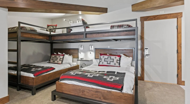 Номер Standard с 3 комнатами Hotel Room - The Lodges at Deer Valley