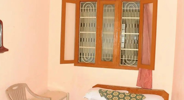 Arunachala Ramana Home, Забронировать Отель Недорогие отели штата Тамилнада, недорого