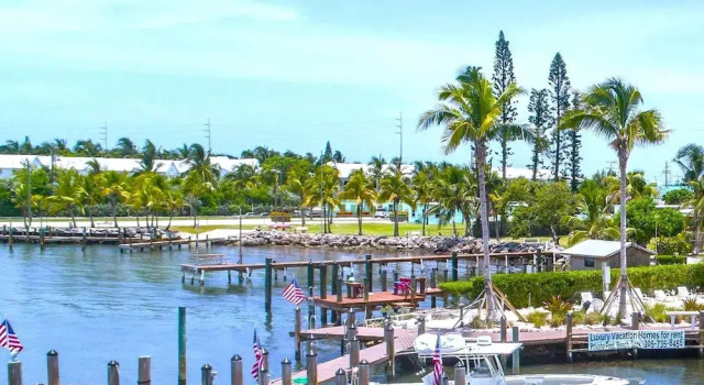 Коттедж 8 Waterfront 4 Bed 3 Bath Pool Home w Free Dock