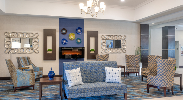 Holiday Inn Express and Suites Edwardsville, an IHG Hotel, Buchen Sie Hotel Edwardsville Illinois