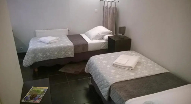 Двухместный номер Standard Chambres DHotes "Les Chiens Verts", jardin, terrasse, parking privé