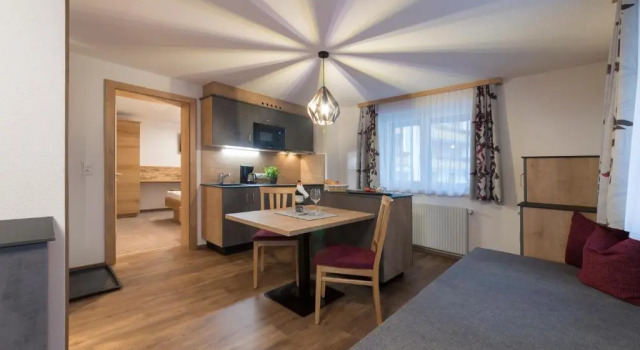 Apart Garni Sesvenna, Rezervovat Hotel Hotely v Tyrolsko s parkováním, Parkování