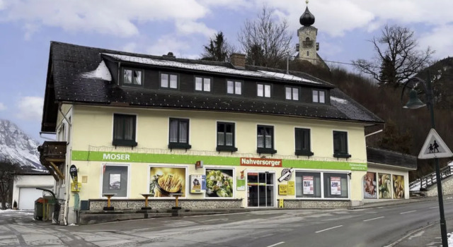 Moser (STS270), Rezerwuj Hotel Grosssoelk Liezen