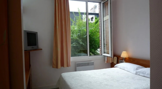 Номер Standard Hotel & Restaurant Le Cardinal