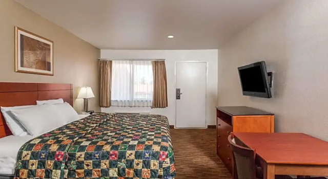 Номер Standard Travelodge by Wyndham Hemet CA