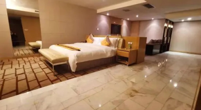 Люкс Standard Hunan Huatian Hotel