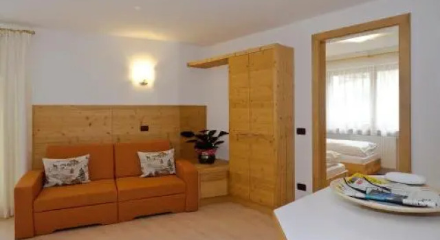 Residence Ciasa Mirasas, Забронировать Отель Бадия Корвара-ин-Бадия, рядом с Santa Croce Ski Lift