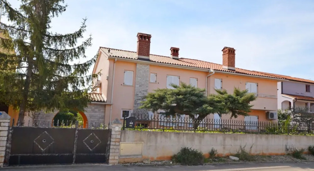 House Di Te Ne Ma, Prenota Hotel Valbandon Istria