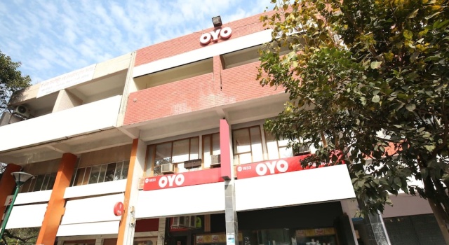 OYO 1933 Hotel City Paradise