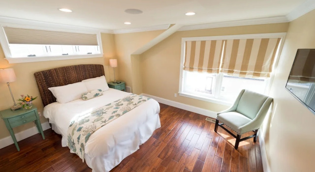 The Newport Lofts - 546 Thames Street