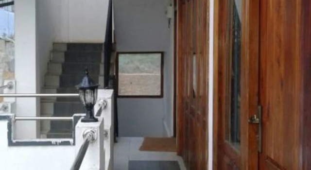 Yoho Grand Drive Guest House