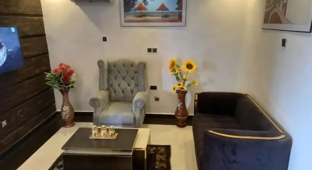 Pefas Ville Hotel, Rezervați Hotel Hoteluri SPA în Ikpoba-Okha, SPA