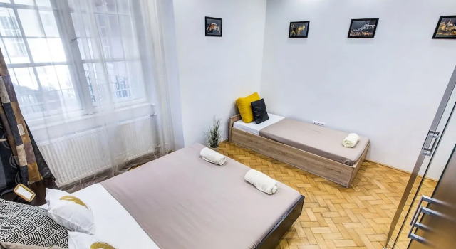 Апартаменты Classic Real Apartments Kertesz