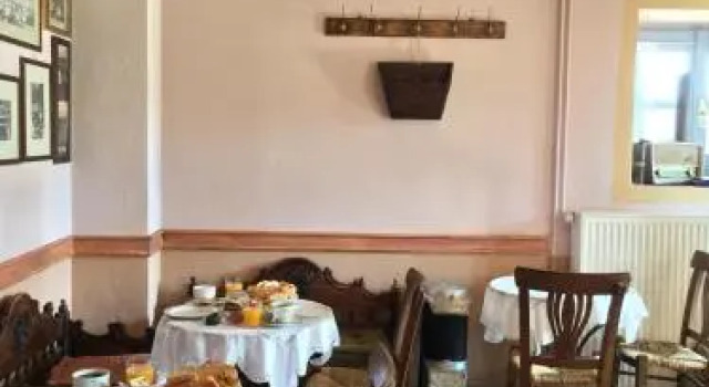 Nives, Book Hotel  