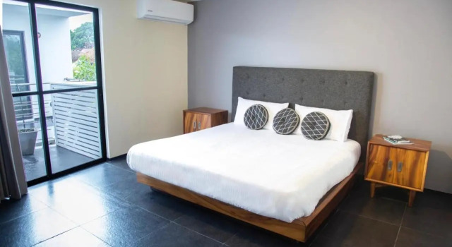 Sole Suites Playa del Carmen, Забронировать Отель Отели Плая-дель-Кармен 3 звезды, рядом с Морской вокзал города Плая-дель-Кармен, 3*