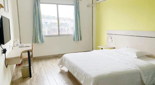 Номер Standard 7Days Inn Zhuzhou Train Station Gongxiao Buildind Branch