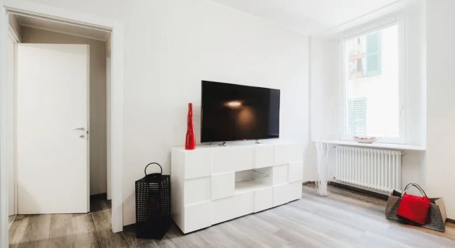 MyHomeInComo - Mc Julian Apartment, Buchen Sie Ferienwohnung Como Comer See